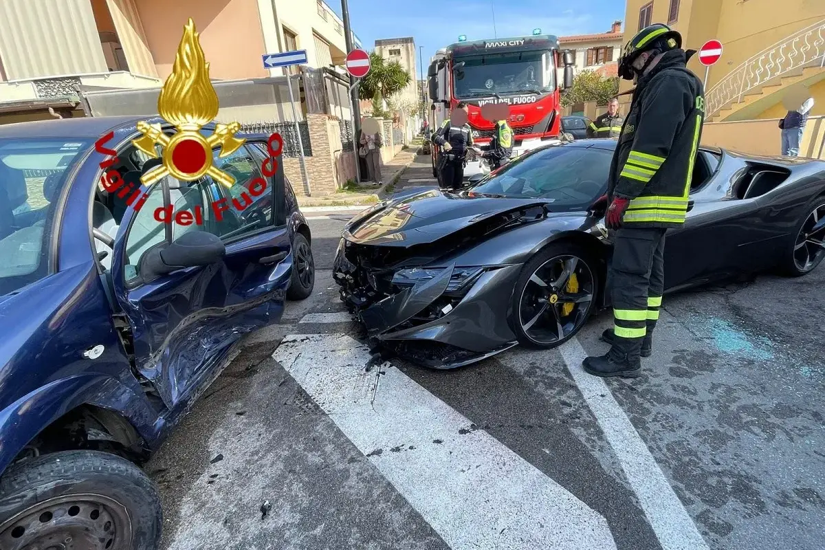 Incidenti sulle strade sarde: scontro tra auto a Olbia, ferita una donna