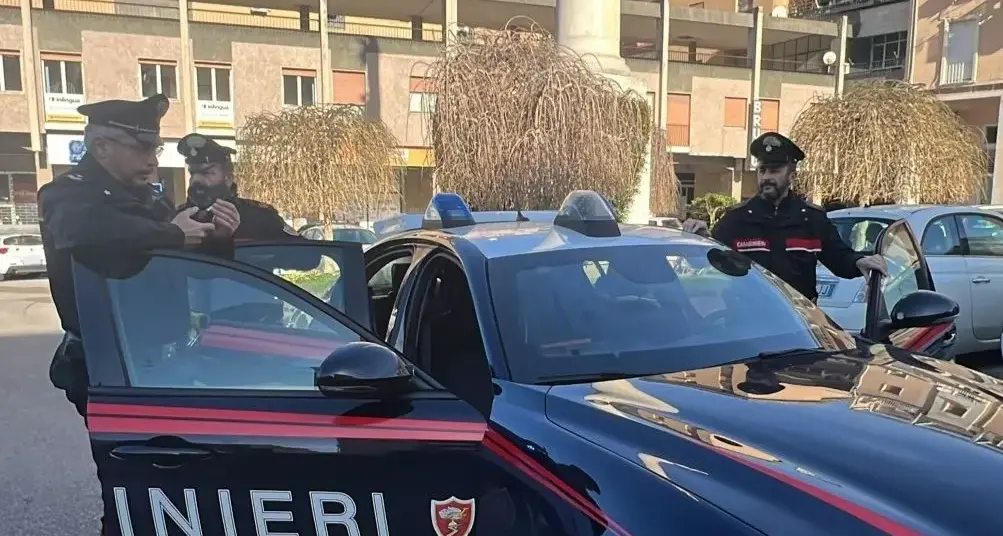 Sassari. Minaccia e maltratta l’anziano padre per estorcergli denaro: arrestato dai Carabinieri