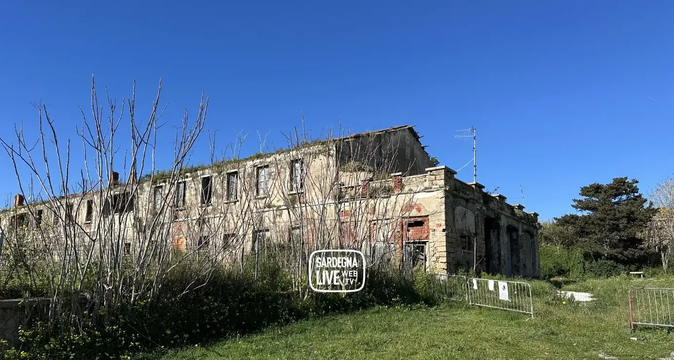 Alghero. Resti umani trovati in un casolare abbandonato: ipotesi uomo scomparso anni fa