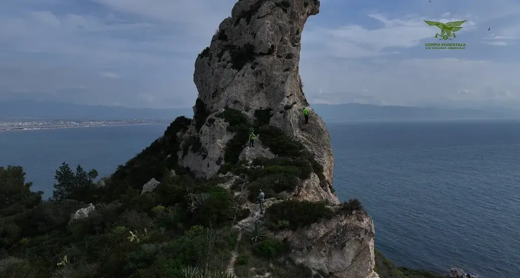 Sella del Diavolo: Corpo forestale rimuove materiale pericoloso per l’arrampicata