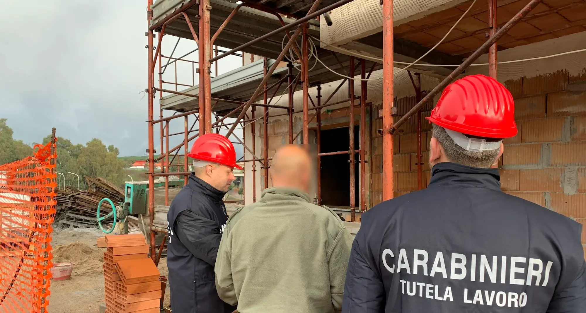 Lavoro nero e sicurezza, raffica di controlli nel Nuorese: 25 irregolari su 35 lavoratori