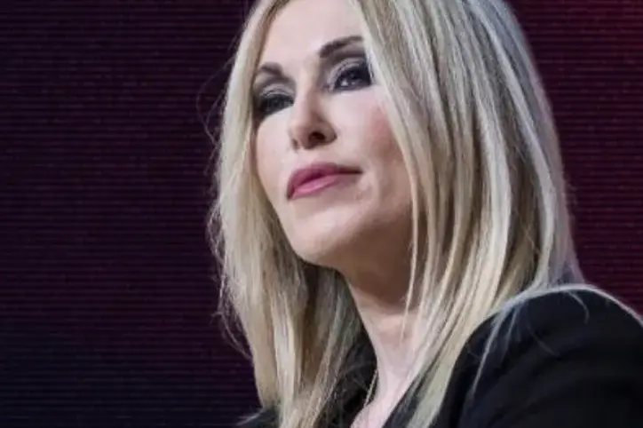 Presunto stalking di gruppo a Cagliari, Bruzzone respinge le accuse: \"Sono io la vittima\"