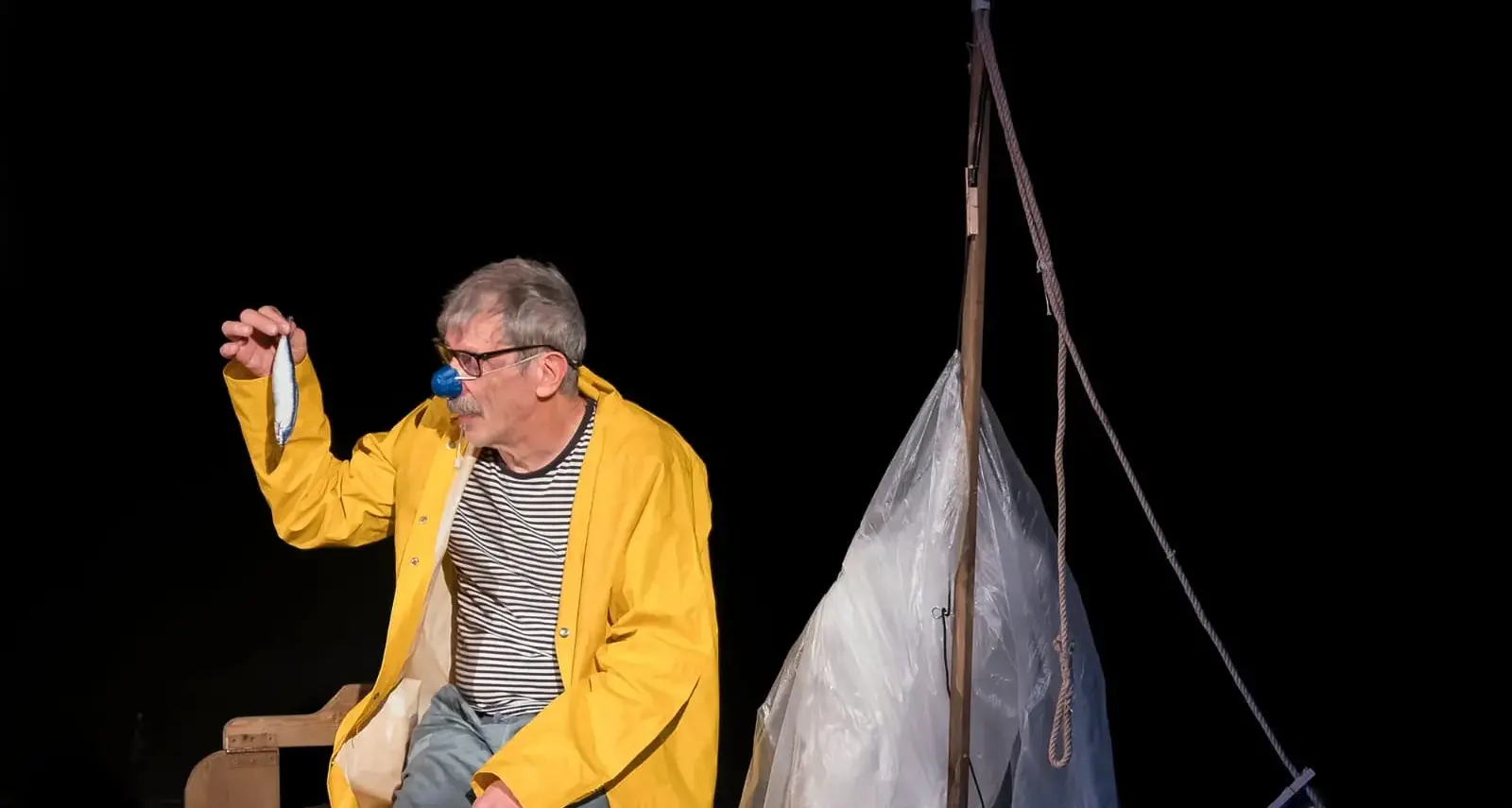 Roberto Abbiati incanta con il suo \"clown pescatore\" nei teatri della Sardegna