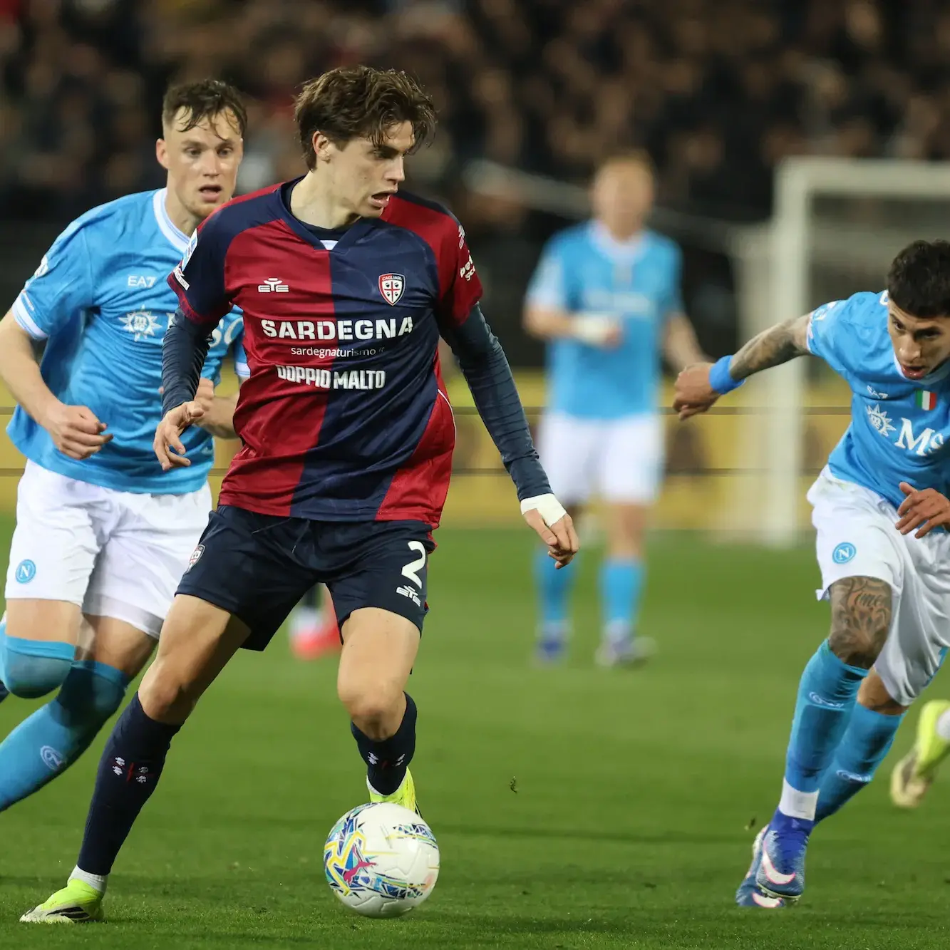 Cagliari-Napoli 0-1, cuore e lotta non bastano ai rossoblù