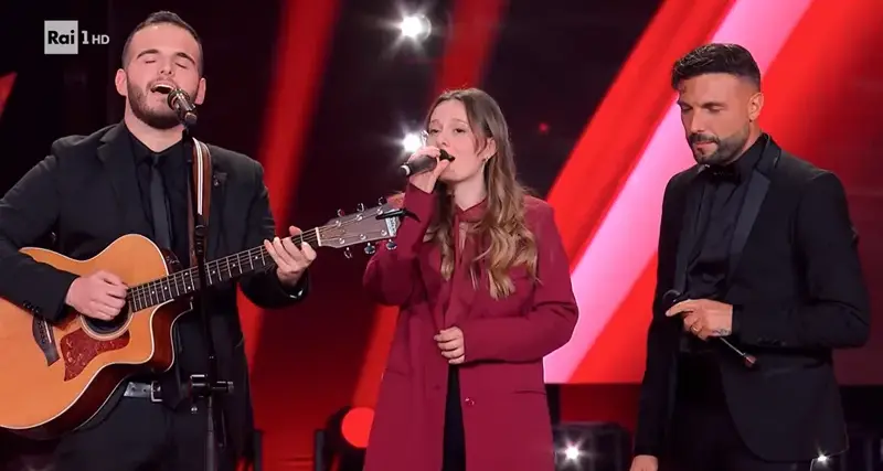\"No potho reposare\" strabilia The Voice e manda in lacrime i giudici
