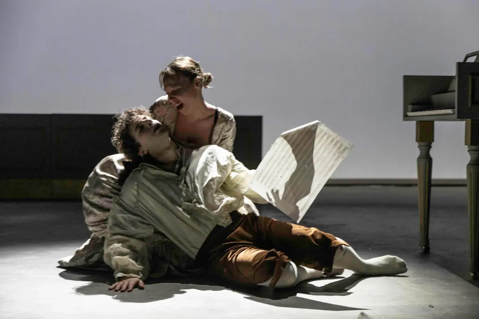 \"Amadeus\" di Shaffer rivive a Cagliari e Sassari: un viaggio tra genio e invidia