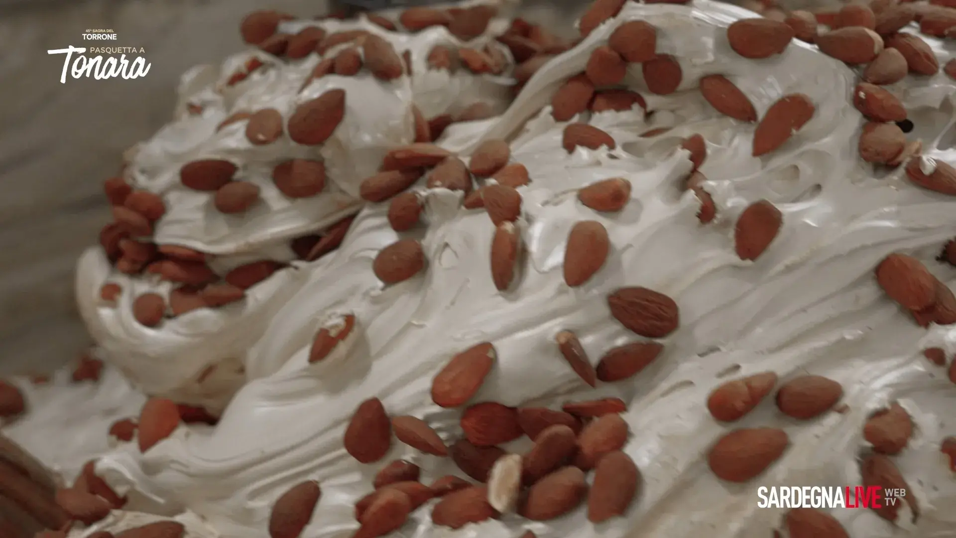 Pasquetta a Tonara, il paese del torrone apre le sue porte tra sapori e tradizioni