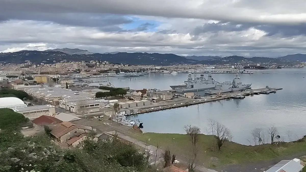 Porto di Cagliari, polemica sulla nave sospettata di trasportare armi