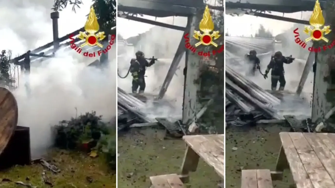 Chiosco-bar in fiamme nei giardini pubblici di Guspini: rischio GPL evitato | VIDEO