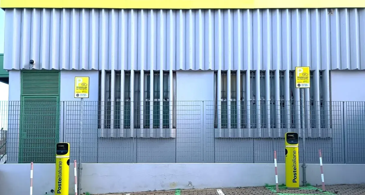 Poste, nuove ricariche auto elettriche a Oliena
