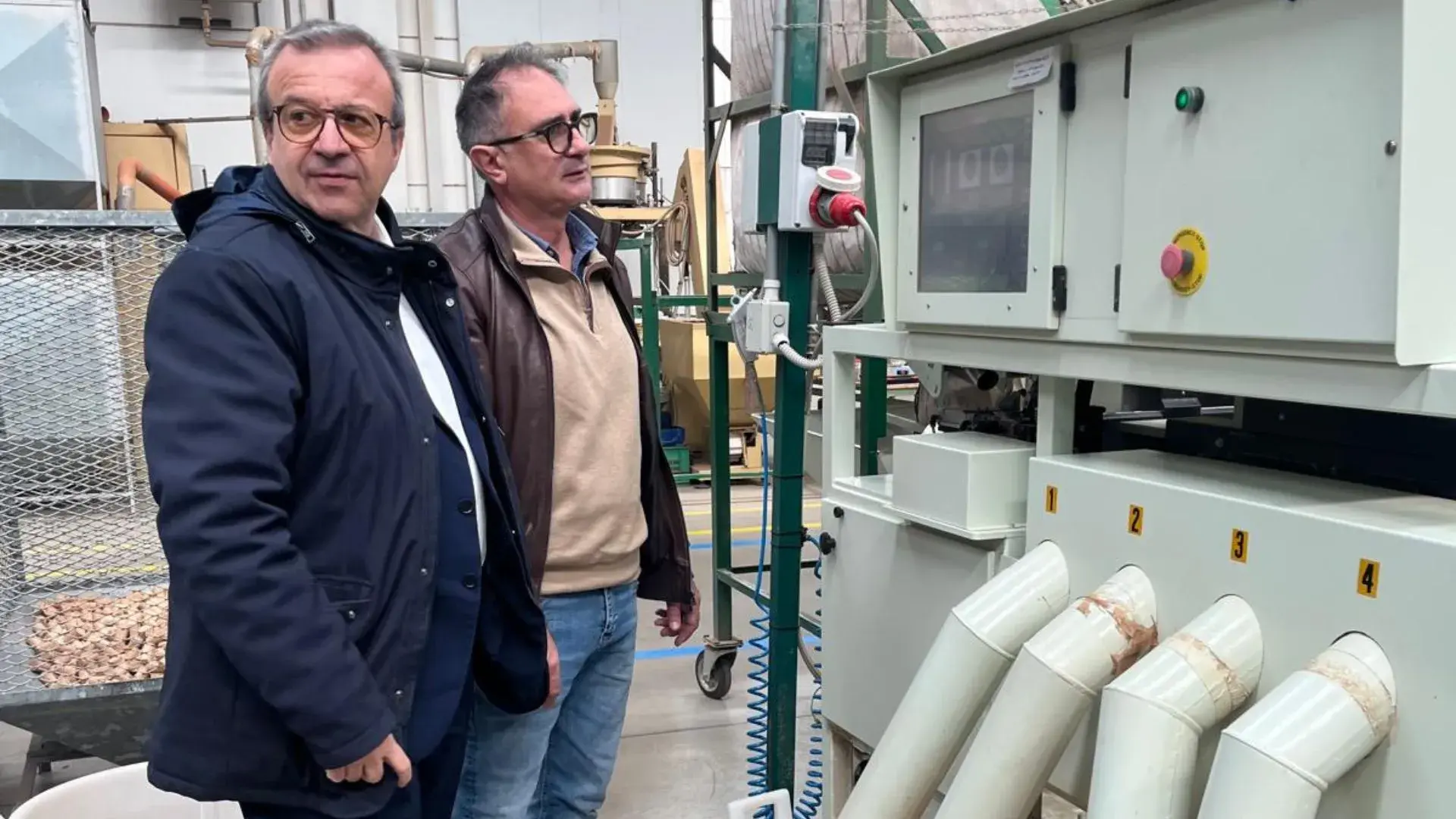 Comparto sughero, l’assessore dell’Industria Cani incontra gli imprenditori a Berchidda