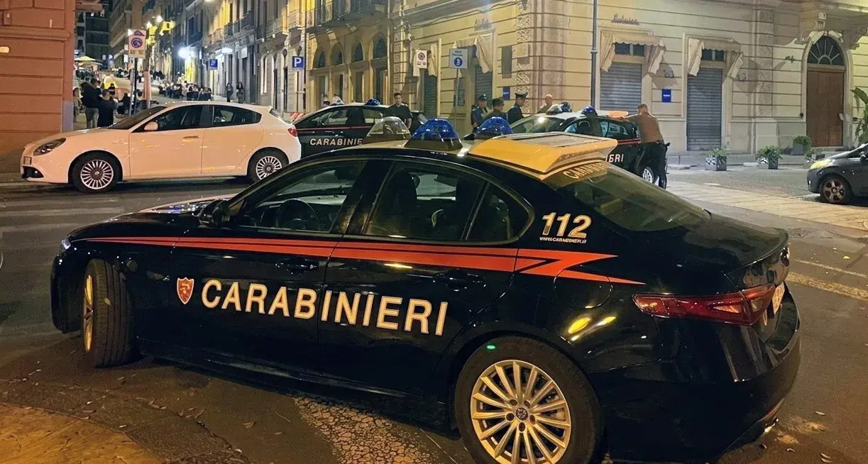 Cagliari. Aggressione e tensione in piazza del Carmine: giovane ferito, rafforzati i controlli