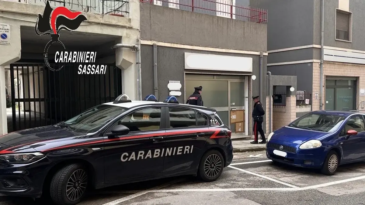Tentata spaccata in uno studio dentistico a Sassari: due arresti