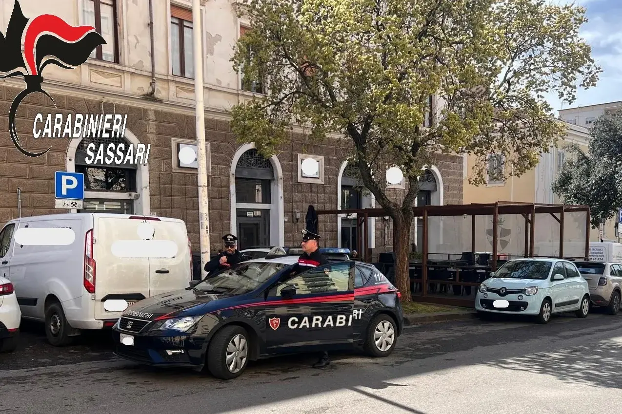Sassari, tenta di rapinare una donna con un cacciavite: arrestato nella notte
