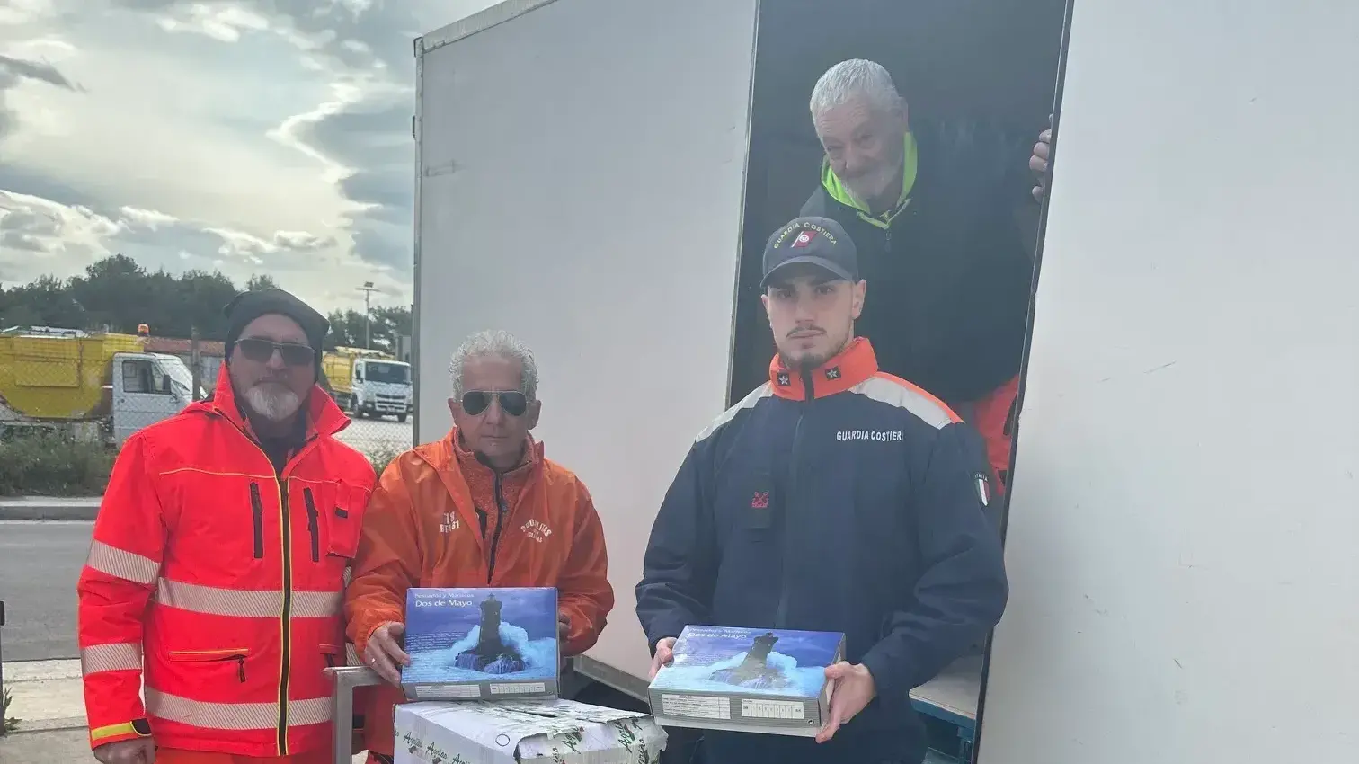 Pesca illegale: Guardia Costiera di Sant'Antioco dona in beneficienza 220 kg di gamberi