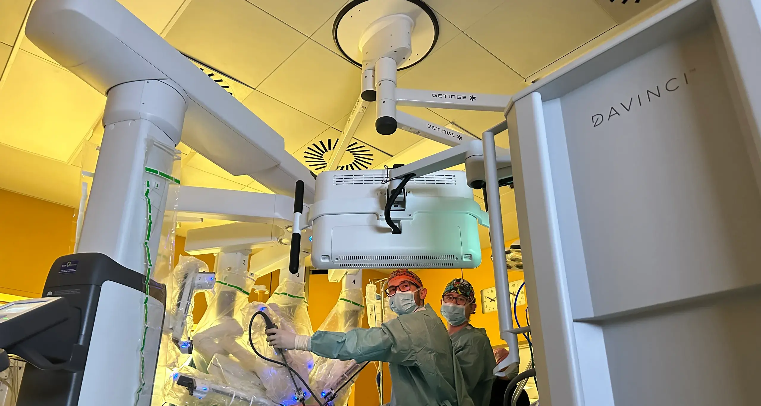 Chirurgia robotica: primi interventi con il Da Vinci Xi al Policlinico Duilio Casula di Monserrato