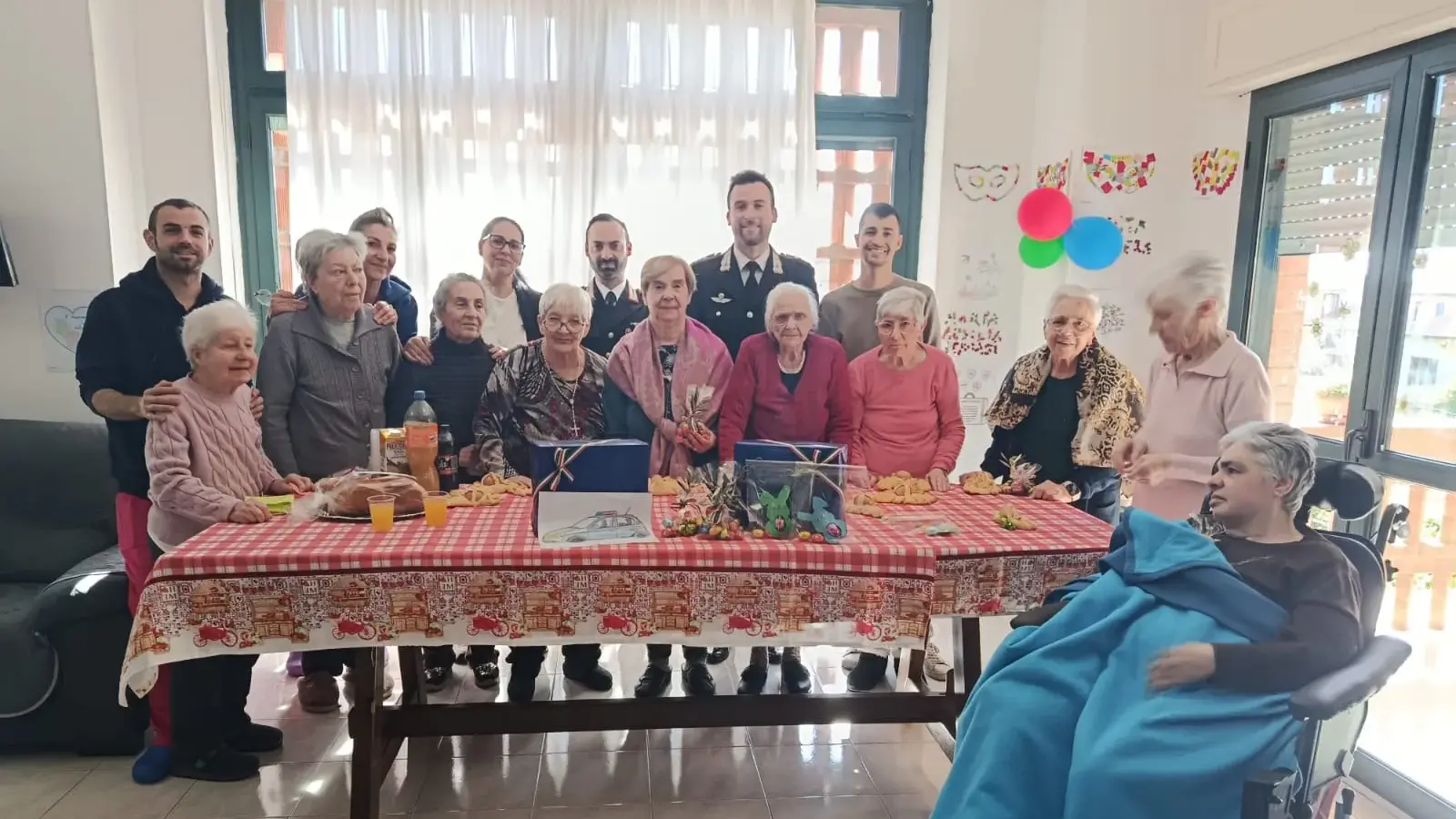 San Gavino Monreale. Pasqua, i Carabinieri accanto agli anziani: “Ci fate sentire meno soli”