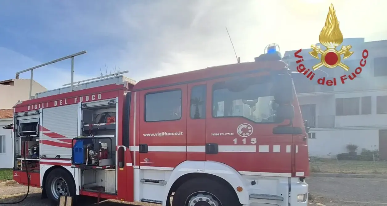 Incendio in un appartamento a Calasetta: intervento dei Vigili del Fuoco