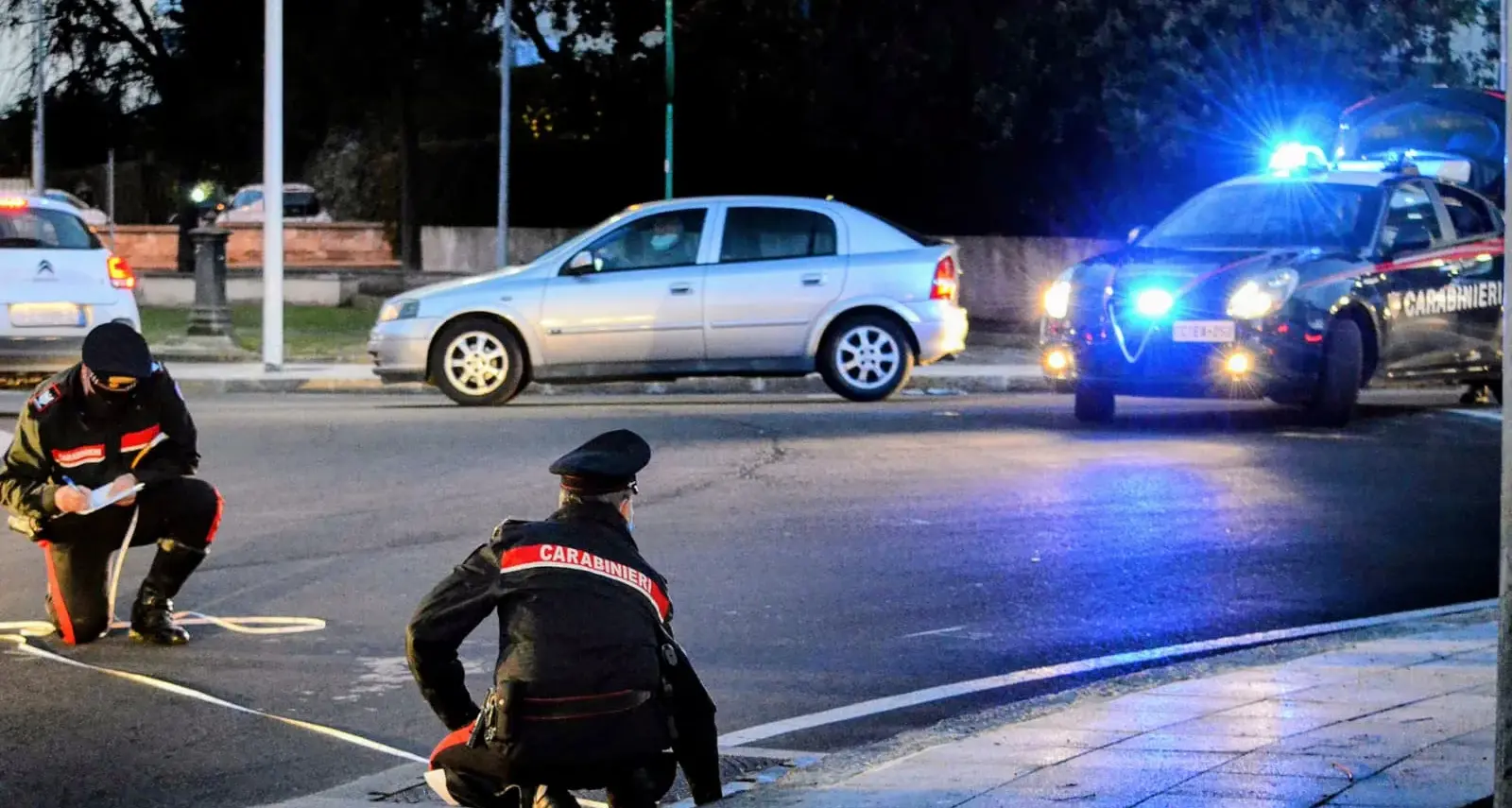 Incidente a Guspini, auto contro pattuglia dei carabinieri sulla SS 126