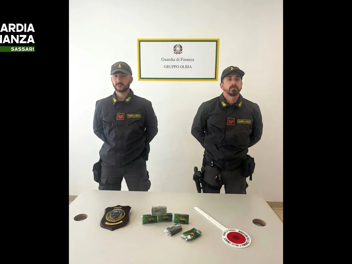 Guardia di Finanza di Olbia arresta giovane in possesso di droga