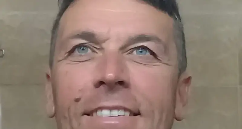 Ucciso nella notte davanti al figlio 11enne: aveva 47 anni