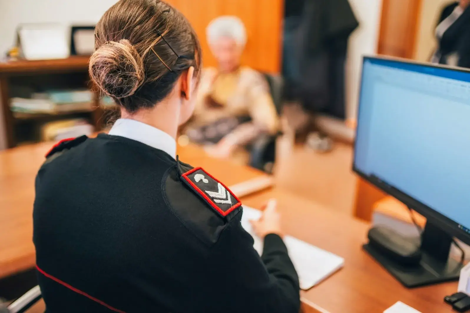 Truffe sempre più sofisticate nel Cagliaritano: decine di denunciati e migliaia di euro sottratti