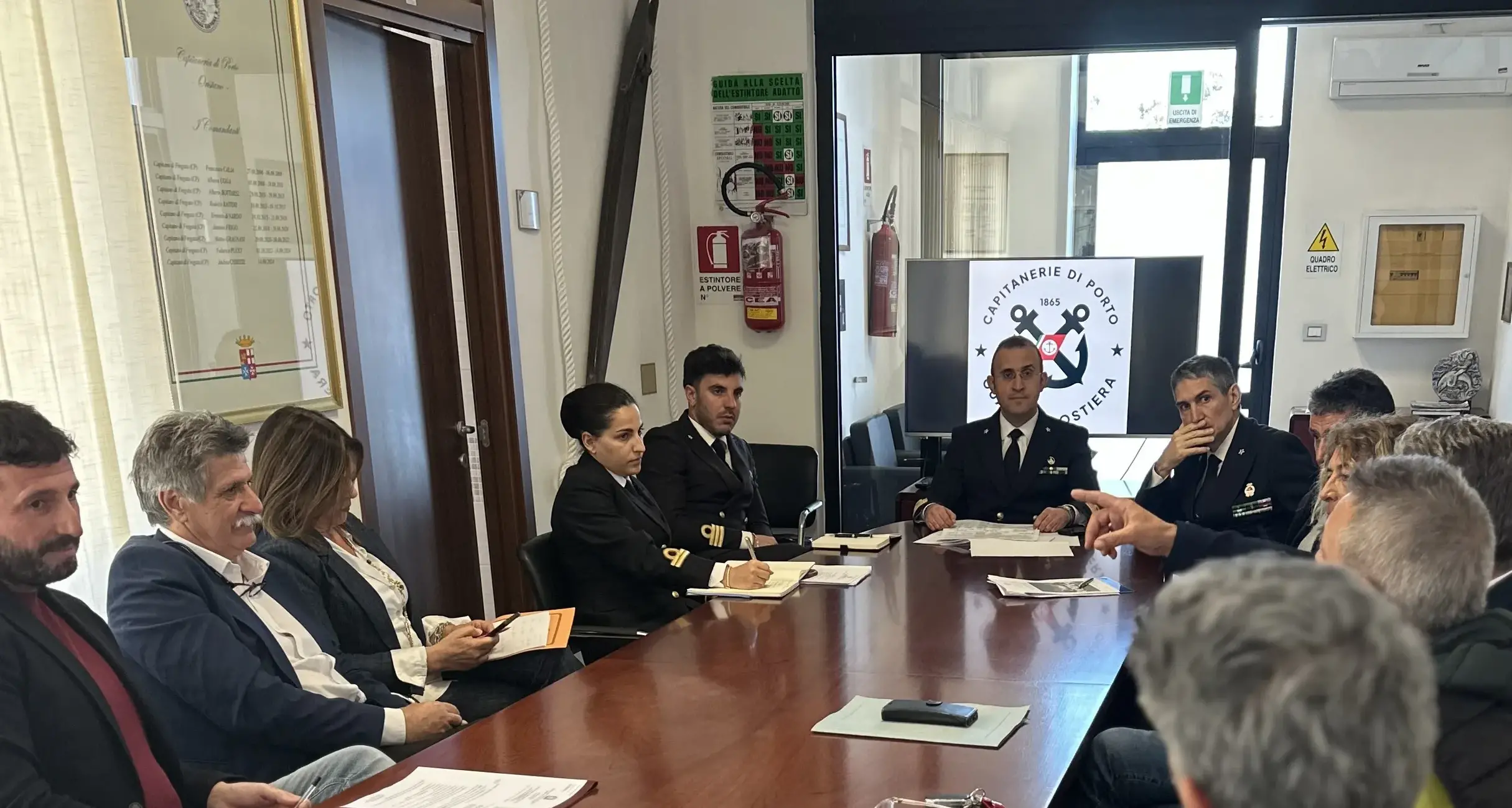 Coste sicure nell’Oristanese: sindaci e Guardia Costiera pianificano la stagione estiva