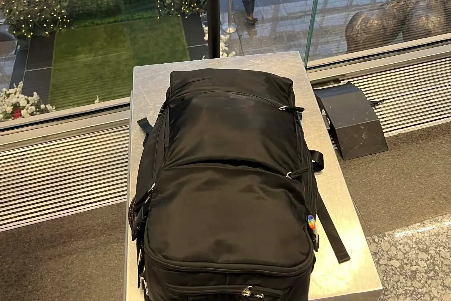 Furto ad Alghero: due turiste derubate durante una giornata al mare