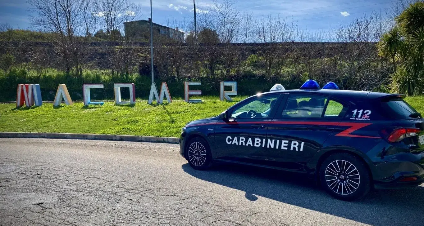 Macomer. Estorsione e minacce per un debito di droga: arrestati un uomo e una donna