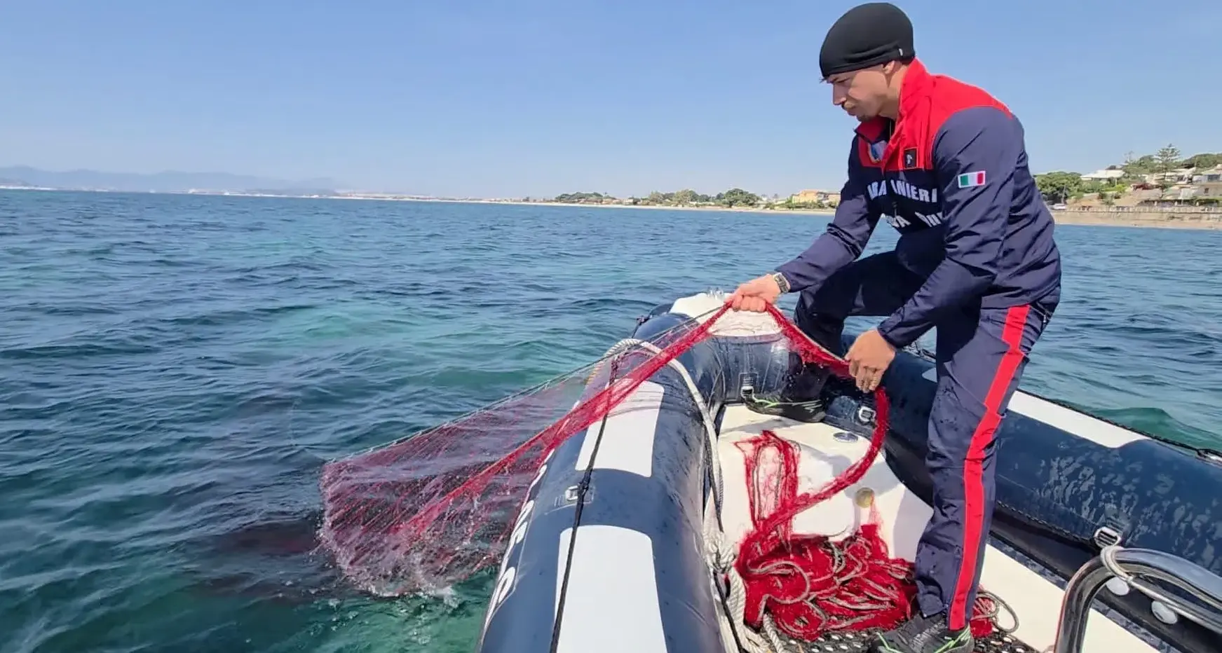 Blitz dei Carabinieri al Margine Rosso: sequestrati tre chilometri di reti da pesca illegali