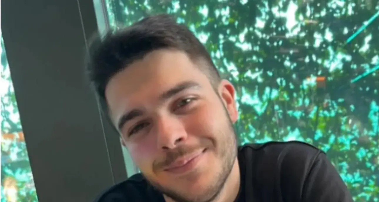 Incidente mortale a Santa Giusta: 25enne si schianta contro un palo