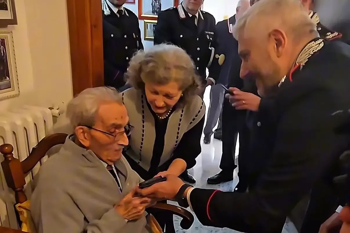 <p>Foto Instagram Arma dei Carabinieri</p>\\n